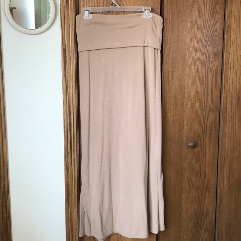 Maxi skirt